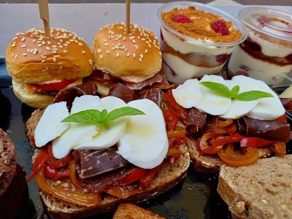 Tartines italienne dans brunch par océane pâtisserie et brunch