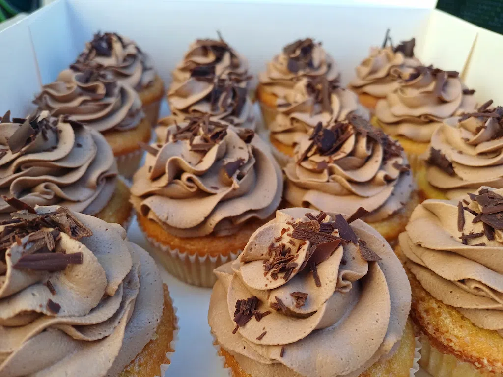 Cupcakes chocolat dans sa boite blanche