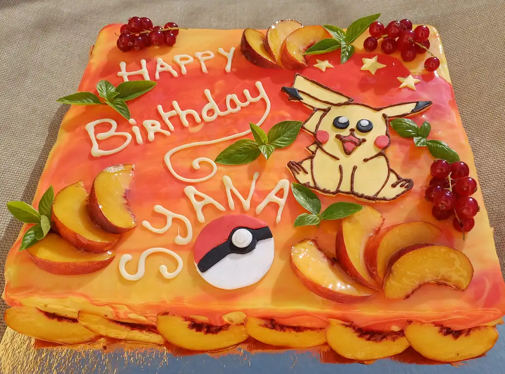 Entremet péché mignon à thème Pikatchu