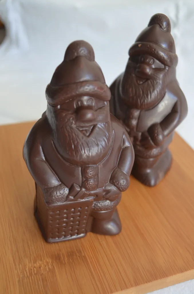 Père Noel en chocolat fait par Océane Pâtisserie & brunch