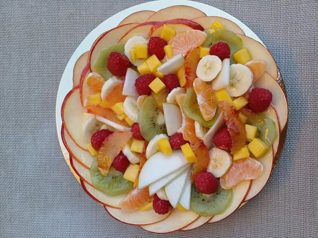 Tarte aux fruits frais faite par Océane Pâtisserie & Brunch